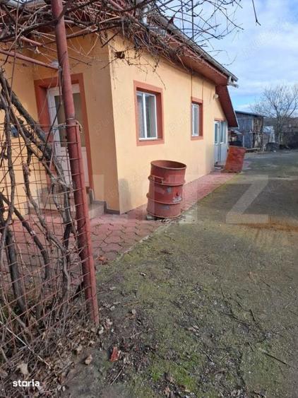 Casa de vanzare in Lipanesti teren 900 mp, 4 camere - 9