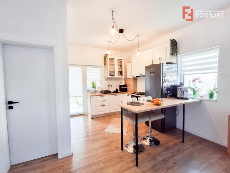 Casa tip duplex cu 3 camere de vanzare in Bucovat - 3