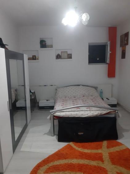 Vand casa in Roman -zona biserica SF Gheorghe - 4