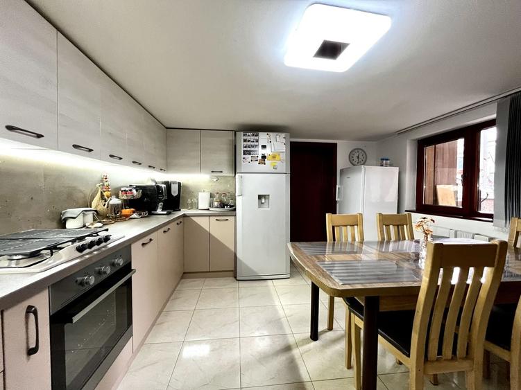 Casa spațioasă și primitoare cu garaj dublu, în Braytim – Soarelui - 29