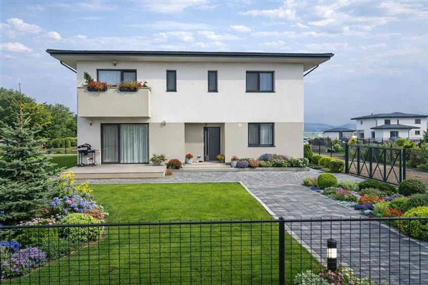 Casa calitativ certificat, toate utilitatile, Cristian, Brasov - 1