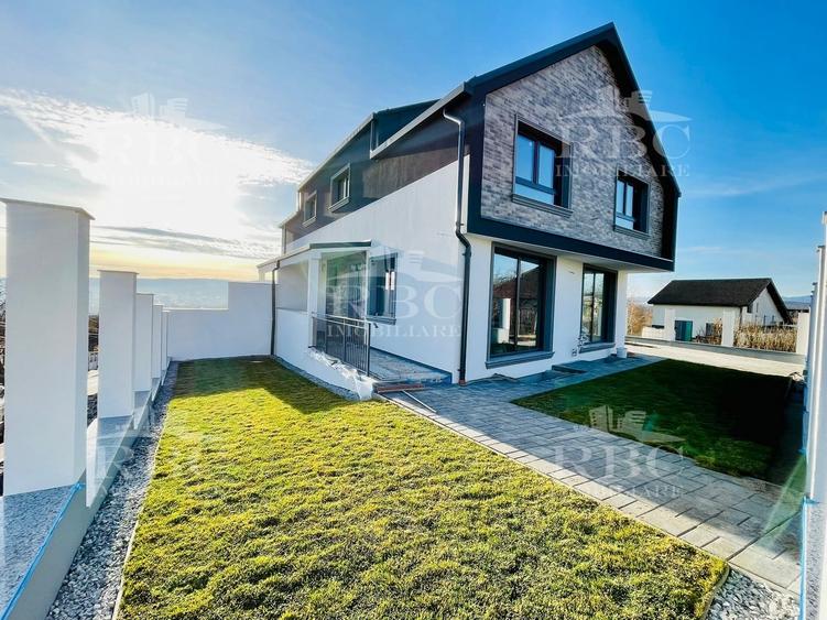 Casa cuplata in Dambu Rotund - 1