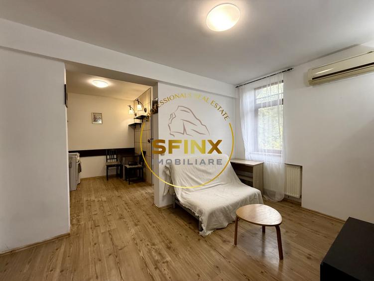 Apartament cu 2 camere semidecomandat, mobilat în Unirii