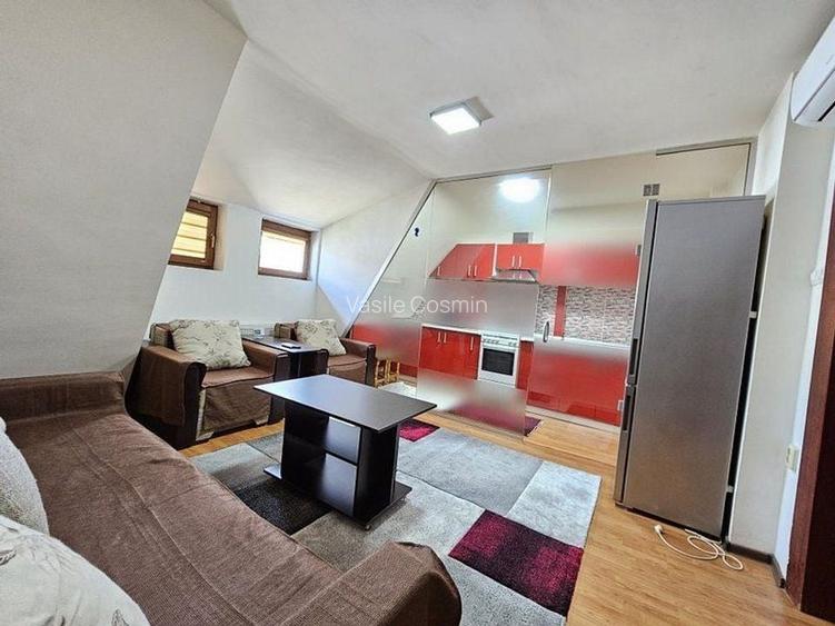 Universitate-Unirii| 5 min. metrou| Garsoniera cu centrala proprie