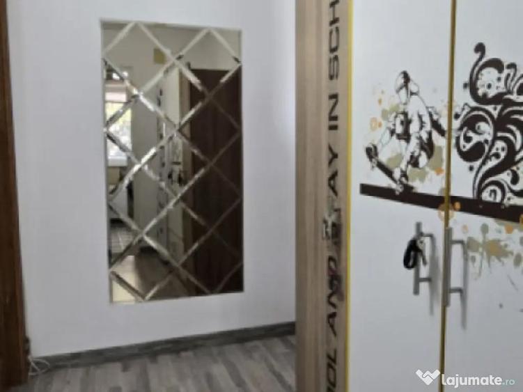 Apartament cu 3 camere, 53 mp, zona Malu Ro?u - 6