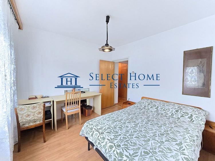 Stefan Cel Mare - Polona | Bloc 1982 | 76mp | 2 minute metrou - 4