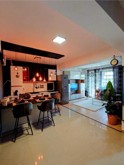 Apartament 3 camere lux in Bloc Nou zona Damaroaia - 1