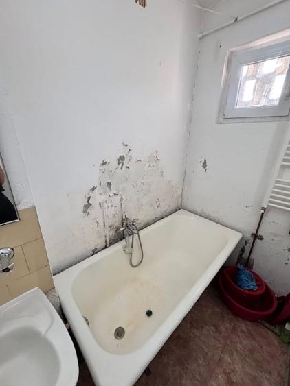 Apartament de vânzare - 3