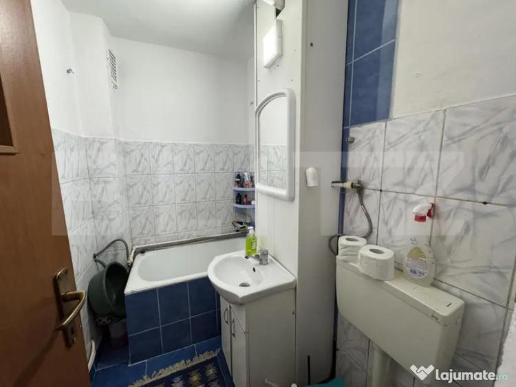 Apartament cu 3 camere, 45 mp, zona 23 August - 1
