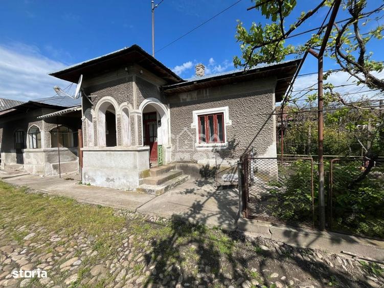 Casa la Doicesti cu teren de 1300 mp, livada si acces rapid catre Targ - 9