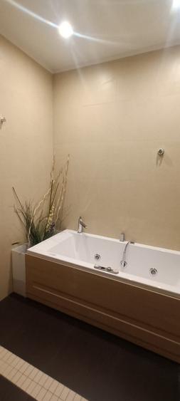 Apartament de  închiriat cu 3 camere, zona Km 5 - 9