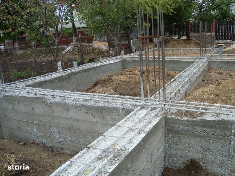 Casă cu 3 camere în Central