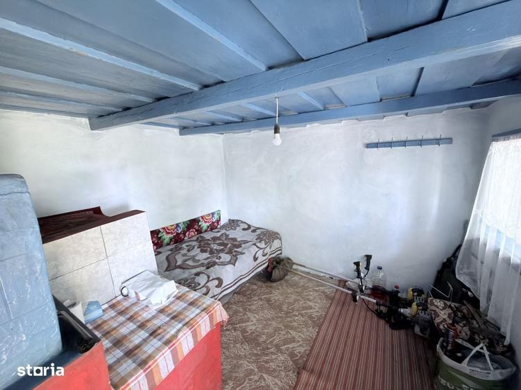 Casă cu 2 camere în Burlești