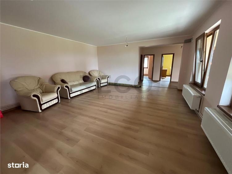 Casă cu 3 camere cu Teren 2350 Mp în Gepiu