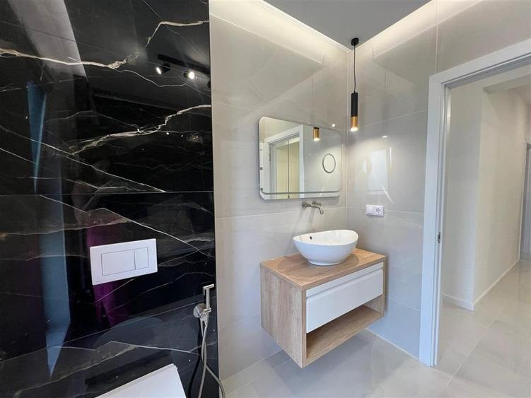 Apartament cu 3 camere decomandat în Tăuții-Măgherăuș