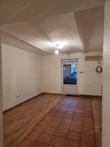 Apartament cu 3 camere în Podgoria