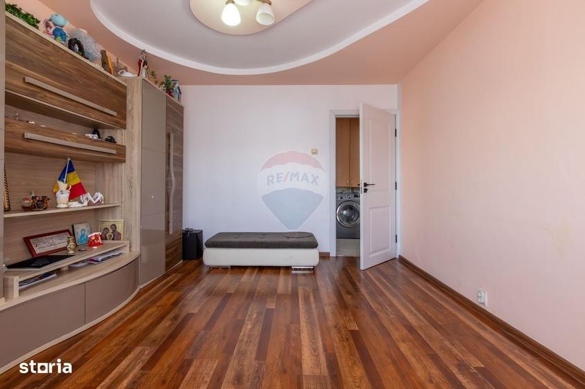 Apartament cu 4 camere în Nord