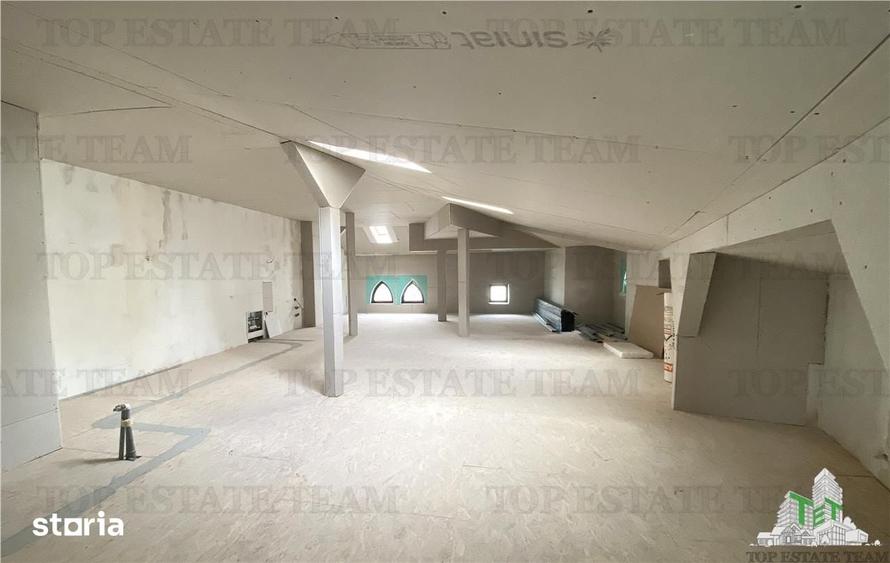Casă cu 5 camere cu Teren 372 Mp în Dacia