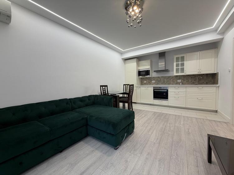 Apartament cu 3 camere decomandat în Drumul Taberei