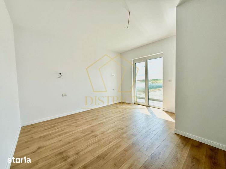 Casă cu 4 camere cu Teren 374 Mp în Sânandrei