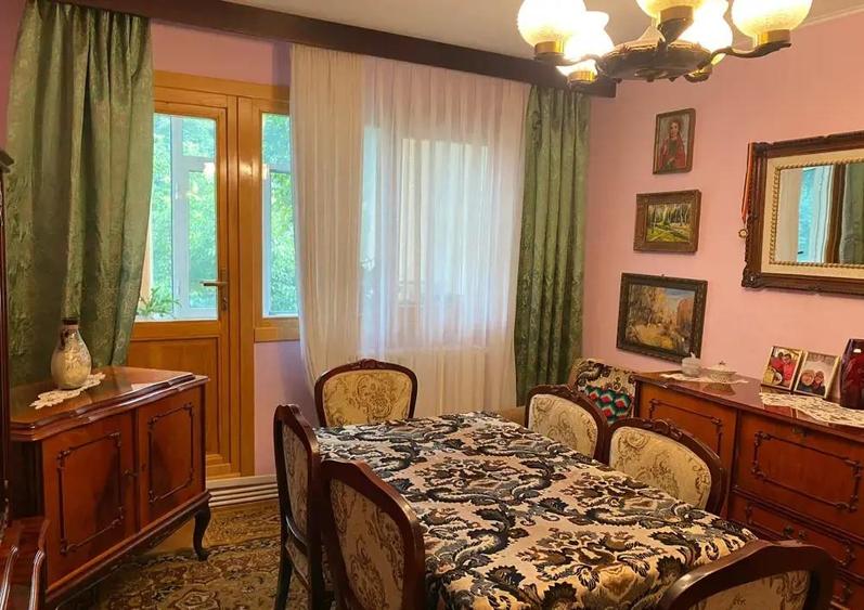 Apartament cu 3 camere semidecomandat, mobilat în Tătărași