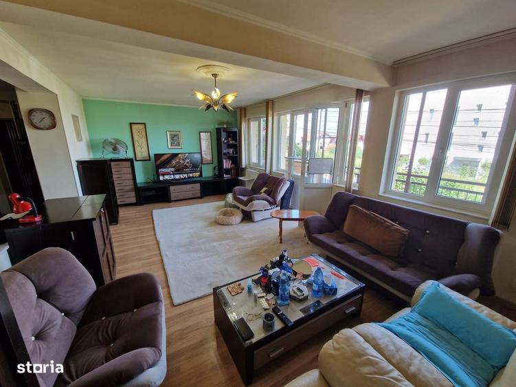 Apartament cu 4 camere în Bună Ziua