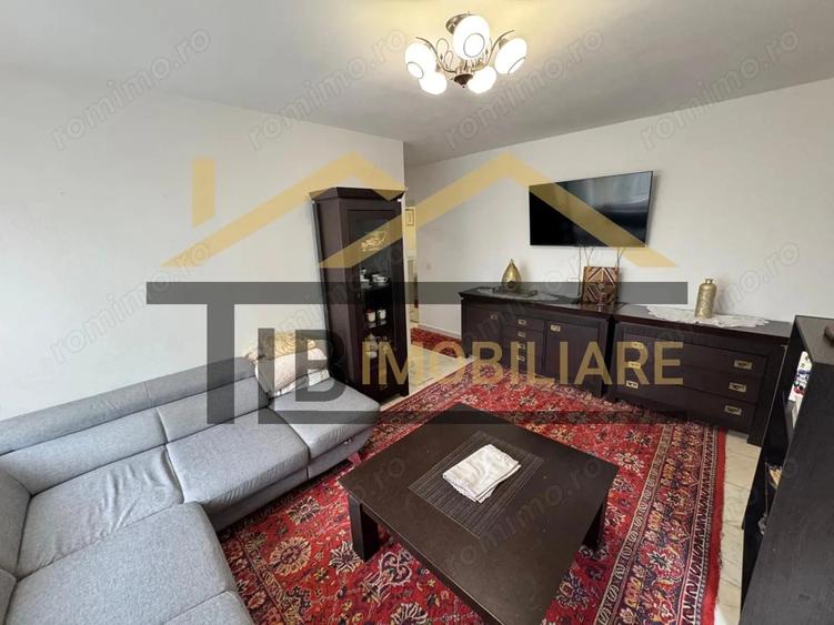Apartament cu 3 camere semidecomandat în Ultracentral