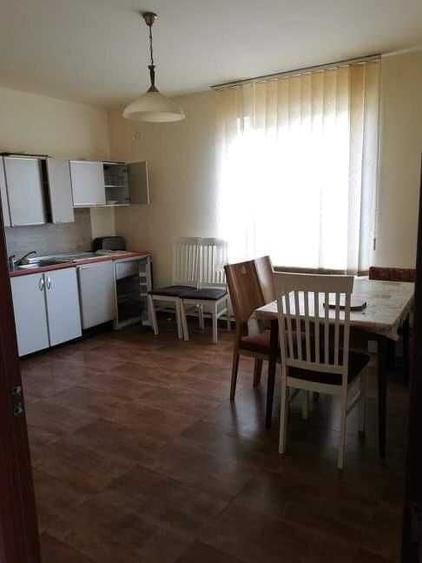 Casă cu 4 camere cu Teren 500 Mp în Central