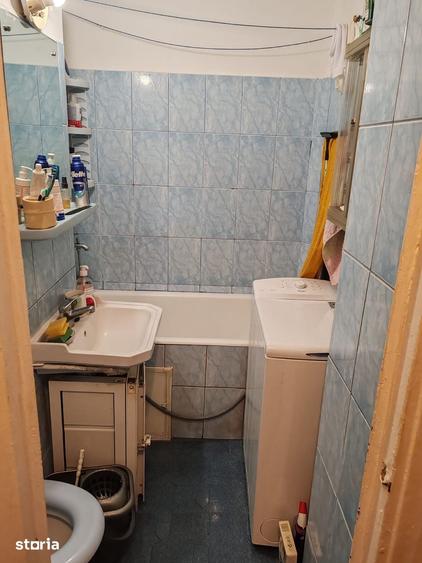 Berceni,Straja Resita,Str Gradistea Mega Image - 9
