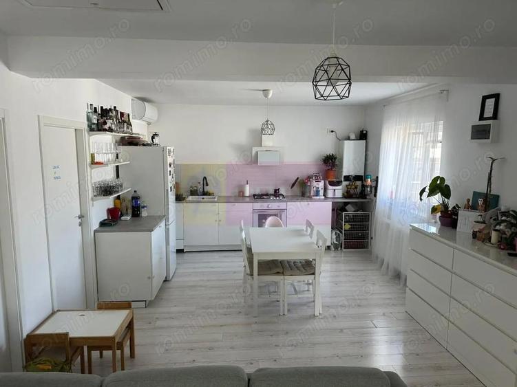 Casa 3 camere + dependin?e, curte 380, Sabareni - 1