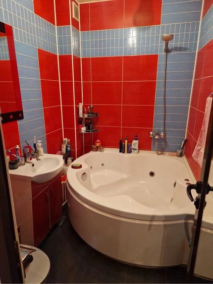 Apartament cu 2 camere semidecomandat în Țiglina 3