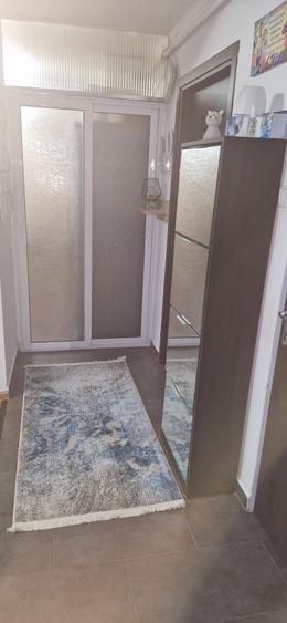 Se vinde apartament cu 3 camere - 8