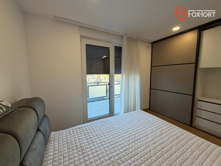 Apartament cu 4 camere decomandat, mobilat în Giroc
