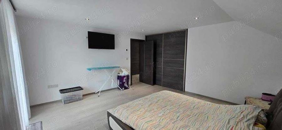 Casa 4 camere de vanzare, Sanmartin, zona str Carmel - 15