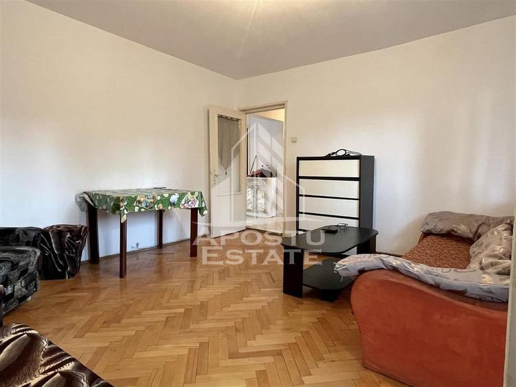 Apartament trei camere decomandat etaj intermediar - 3