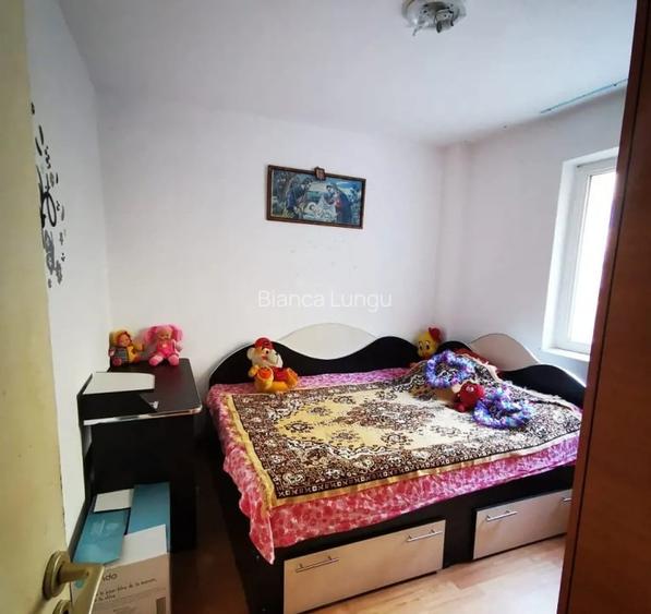 Apartament de 2 camere 300 M-Lacul Noua