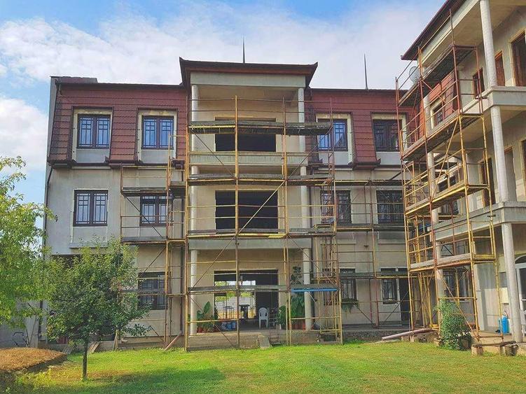 De vanzare restaurant + cladire ideala pentru hotel, clinica, azil de batrani etc - 7