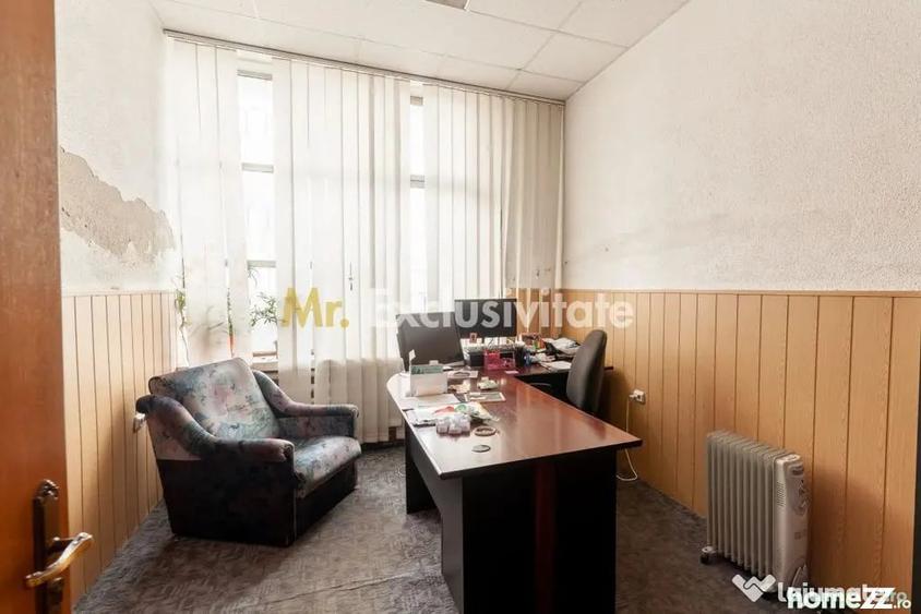 Spațiu comercial, de 443 mp, în Central