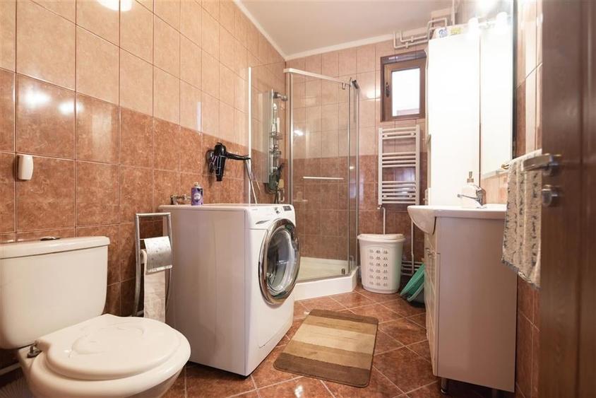 Casa P+M cu 4 camere+living+loc de luat masa in Santion - 17