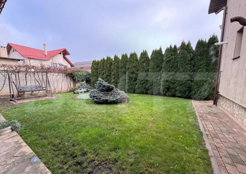 Casa impresionanta , 250 mp , cu gradina generoasa 1000 mp , - 16