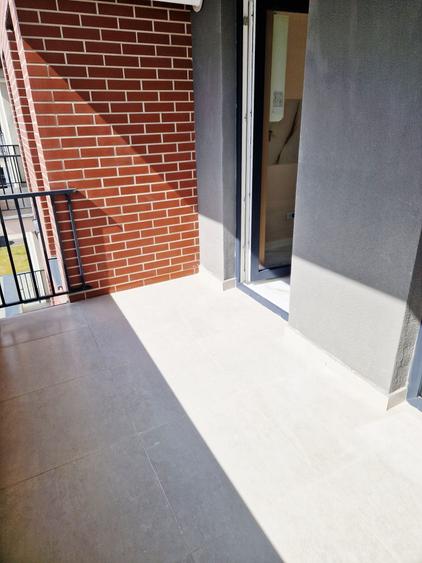 Apartament cu 2 camere decomandat în Exterior Vest