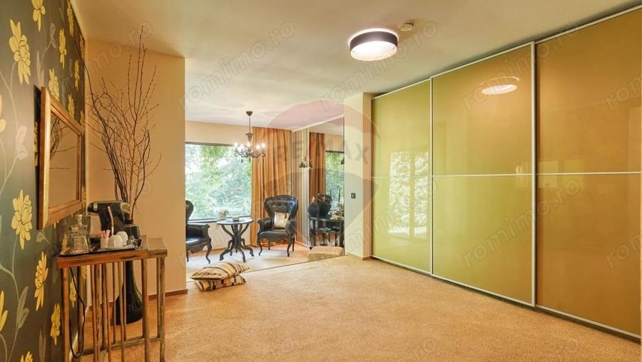 Proprietate de vanzare Cladire premium pe drumul spre Poiana Bra?ov - 12