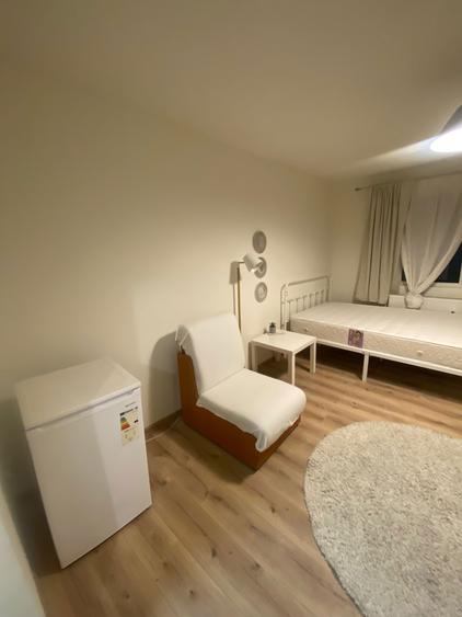 Inchiriez garsoniera moderna, mobilata si utilata, in zona Poarta 6 - 3