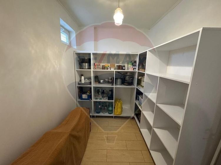 Casă / Vilă cu 6 camere de vânzare în zona Darmanesti - 6