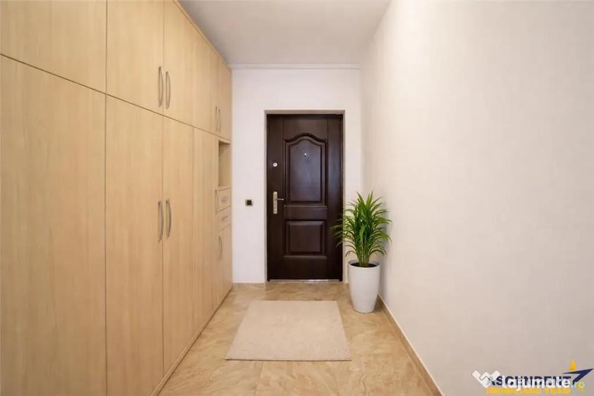 Apartament cu 2 camere decomandat în Vest