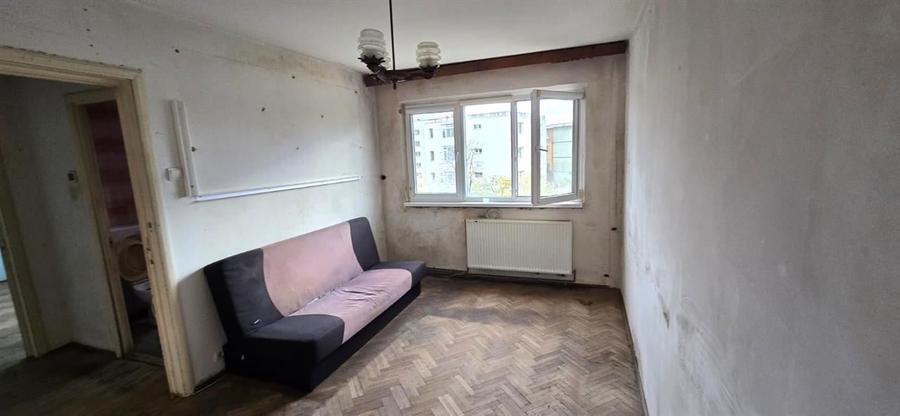 Apartament 2 camere Podu Ros - 1