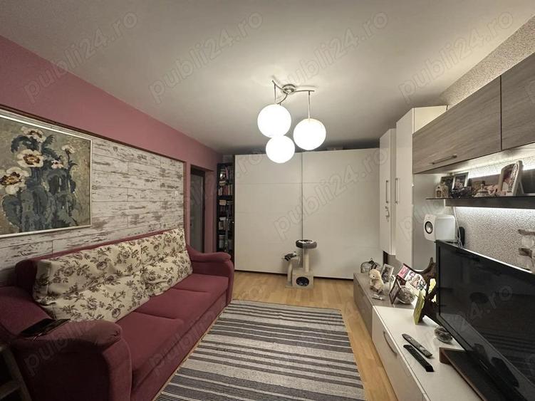 Agentia imobiliara VIGAFON vinde apartament 2 camere Malu Rosu - 2