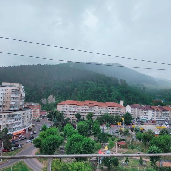Apartament cu 5 camere în Dărmănești