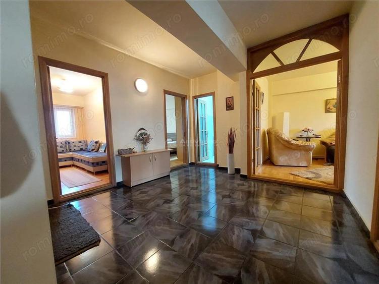 4 camere,decomandat, 92 mp, etaj 7, loc parcare, Centru -Unirii - 6