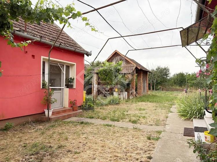 Casa de vanzare la 22 km de Oradea, Santaul Mare, Bihor - 1